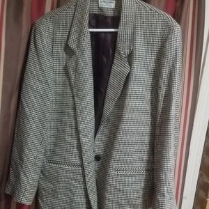 Jacket. Womens.